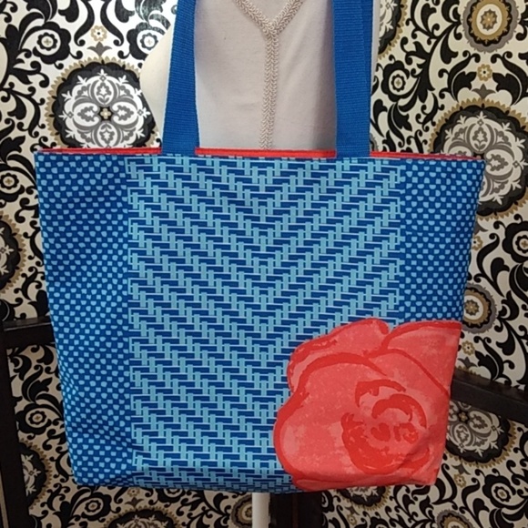 Lancome Handbags - 💥 DONATED 💥